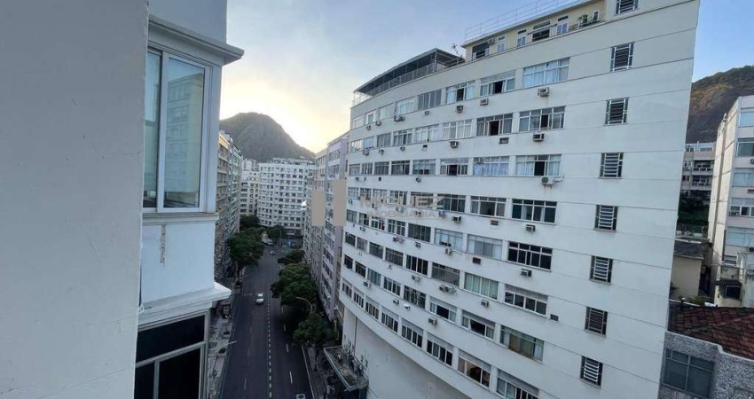 Apartamento a venda em localização Privilegiada na quadra da Praia de Copacabana, com 2 quartos , Copacabana - Rio de Janeiro