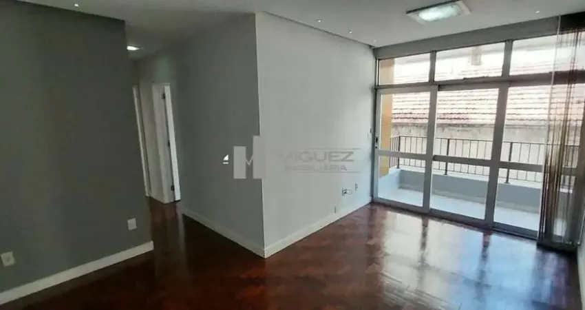 Rua Visconde de Itamarati - Praça Vanhargen - Apartamento 2 quartos sendo 1 suíte - varanda - Vaga - Tijuca - Chaves na empresa - Código 21244