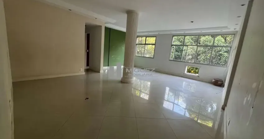 Charme e Conforto na Praça Afonso Pena – 2 Quartos, Suíte e Vaga!