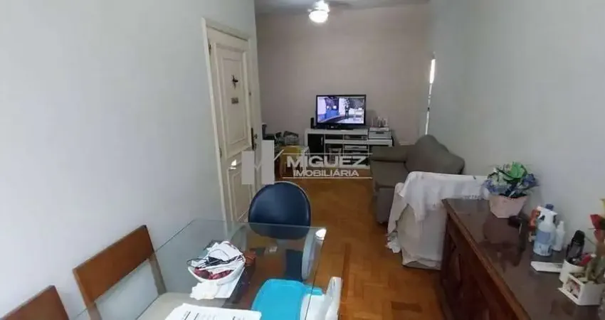 Rua Ferdinando Laboriau - Apartamento com 2 quartos - Tijuca - Código 21439