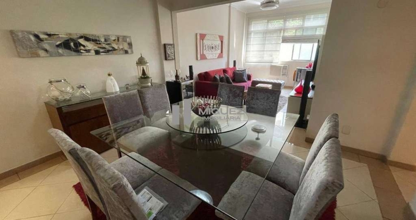 Belíssimo apartamento à venda sala 3 quartos e vaga na Rua Conde de Bonfim - Tijuca! Apenas 650 metros do metrô da São Francisco Xavier. São aproximadamente 120m² de puro bom gosto!