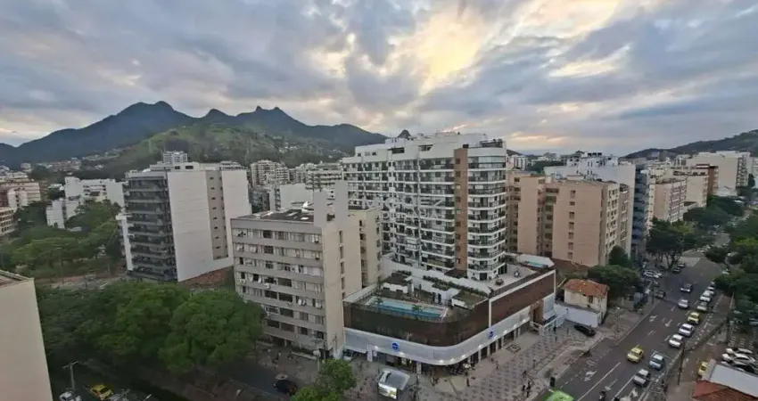 Cobertura duplex com varanda a venda na rua uruguai, 3 quartos, sendo 1 suíte. rua uruguai. bairro da tijuca. código: 21509