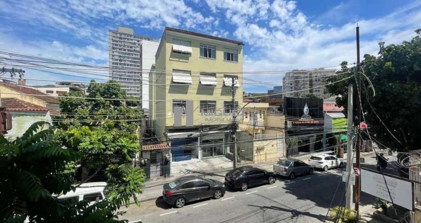 Apartamento à venda sala 2 quartos no Andaraí, Rua Leopoldo! Localizado a 800 metros da Rua Uruguai.