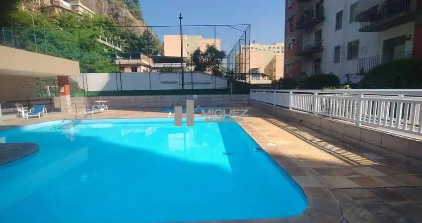 Apartamento à venda na tijuca. varanda, 2 quartos, 1 vaga e excelente infraestrutura!
