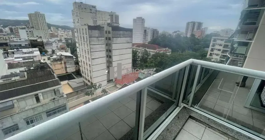 Apartamento espetacular à venda Varanda, 4 quartos. Rua Homem de Melo, no bairro da Tijuca