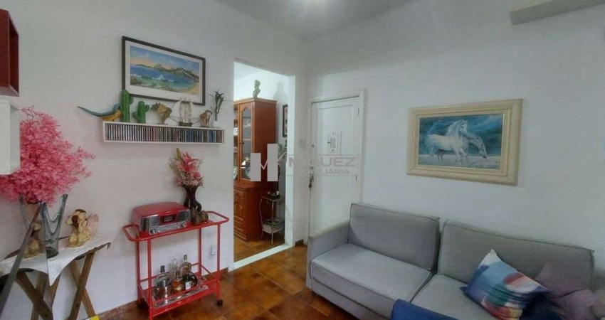 Lindo apartamento tipo casa de vila à venda com 3 quartos, sendo 1 suíte. No bairro do Rio Comprido.