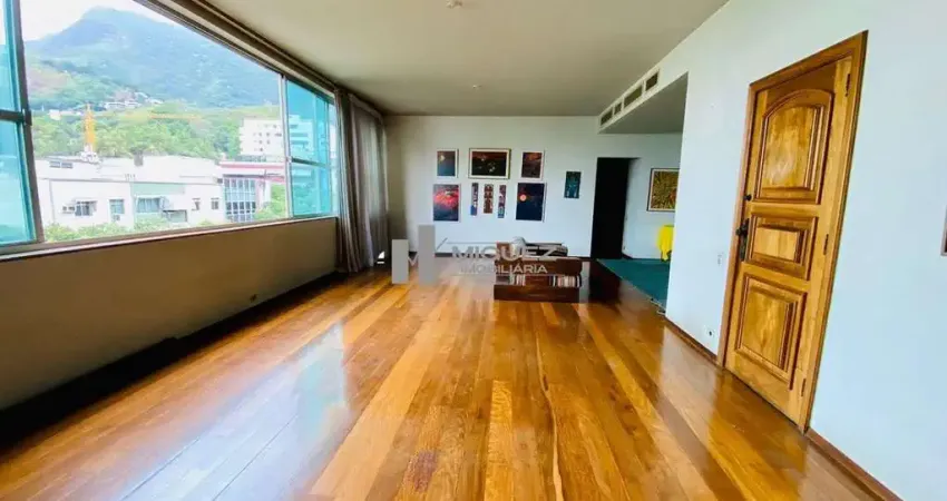 Apartamento a venda rua itacuruçá, são 4 quartos, 2 suites, são 220m² de puro conforto. 2 vagas de garagem em escritura.