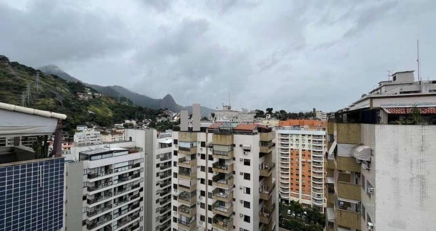Vendo cobertura linda na Tijuca com 4 quartos e 3 vagas