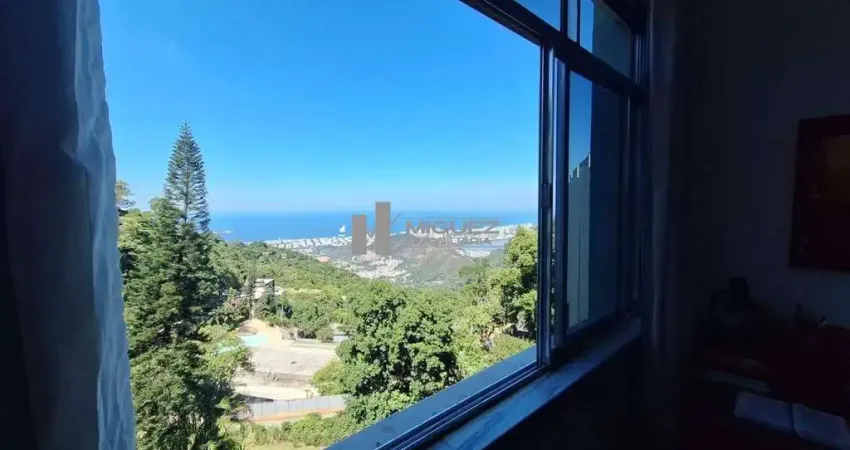 BELÍSSIMO APARTAMENTO NA PRAÇA MARTINS LEÃO COM UMA VISTA LIVRE ESPTACULAR