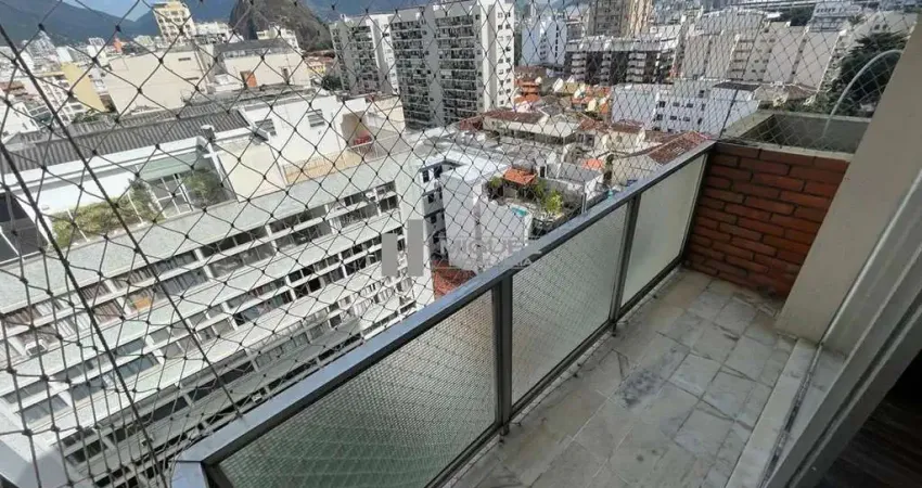 Apartamento à venda na Tijuca! Rua Mariz e Barros, varanda sala 2 quartos suíte e vaga! Aproximadamente 90m²!