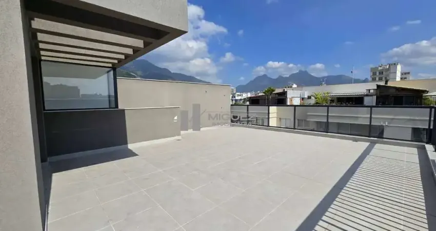 Cobertura com 222m², 4 Quartos (1 Suíte), Varanda Gourmet, Terraço com vista livre e preparado para receber piscina e Lazer Completo na Tijuca – Perto do Metrô
