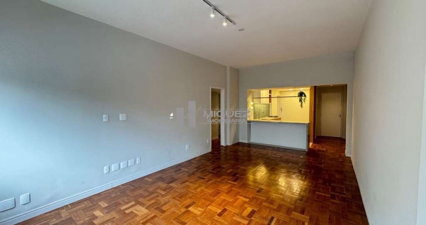 À venda apartamento Reformado na Tijuca com Suíte e Vaga