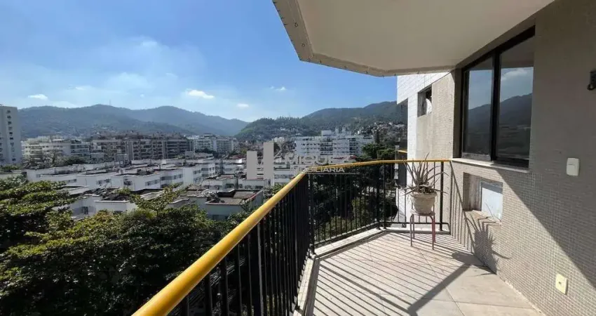 Vendo Cobertura duplex na Freguesia (Jacarepaguá) com 3 quartos, 2 salas, churrasqueira e 2 vagas em condomínio com infraestrutura