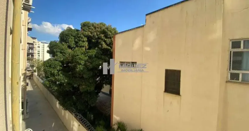 Apartamento de 2 quartos mobiliado próximo a UERJ com vaga de garagem - portaria 24h - infraestrutura