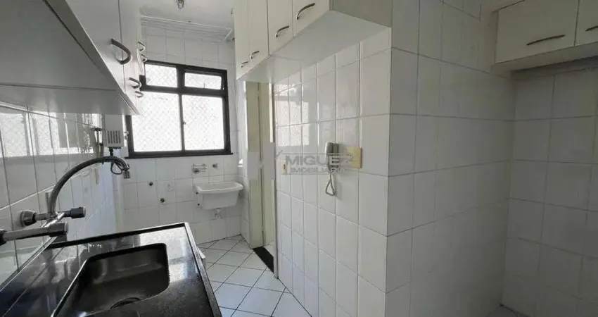 Apartamento à Venda, Rua Visconde de Itamarati,  Grande Tijuca, sala, 2 quartos sendo 1 suíte com vaga - Junto Baixo Tijuca.