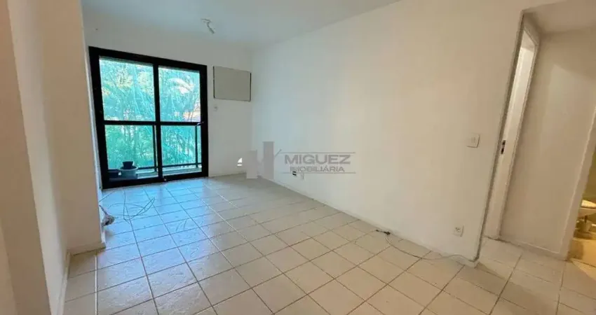 Apartamento à venda com 02 quartos,  1 suíte, garagem e varandão.!  Tijuca área nobre colada à Praça Afonso Pena, ideal para investir Airbnb ou morar com riqueza !
