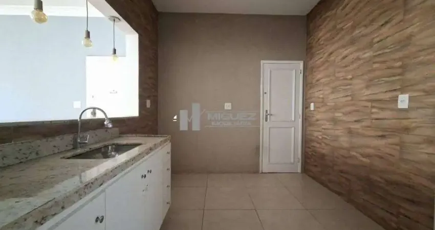 APARTAMENTO À VENDA, ESPECTACULAR NA RUA JOSÉ HIGINO, OFERECE SALA, 2 QUARTOS INCLUINDO 1 SUÍTE, BANHEIRO SOCIAL, AMPLA COZINHA, DEPENDÊNCIAS COMPLETAS, 1 VAGA E ACESSO DEBRUÇADO AO METRÔ.