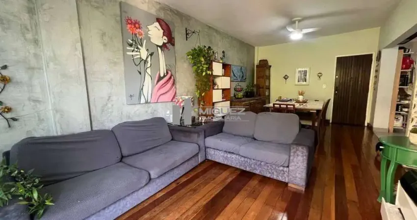 APARTAMENTO À VENDA NA RUA DEZOITO DE OUTUBRO, BAIRRO TIJUCA, COM SALÃO, 3 ÓTIMOS QUARTOS SENDO 1 SUÍTE E CLOSET, BANHEIRO SOCIAL, DEPENDÊNCIAS COMPLETAS E 1 VAGA DE GARAGEM NA ESCRITURA.