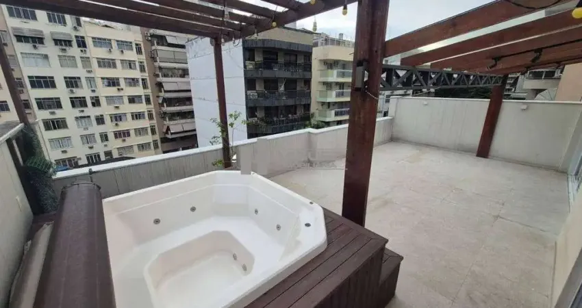 Espaçosa cobertura duplex de 200m² à venda em tijuca, rua guaxupé, próxima ao metrô uruguai, com ótima localização.