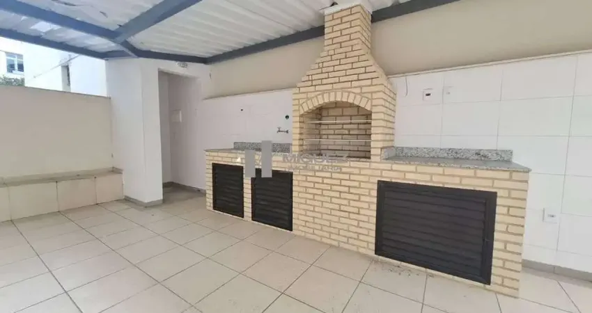 Seu novo lar está aqui! Apartamento a venda na Tijuca, na Rua Conde de Bonfim, colado ao metrô. Com salão, 3 quartos (1 suíte), copa-cozinha, dependência completa e 2 vagas na escritura, este imóvel r