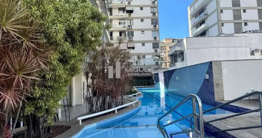 Oportunidade única na tijuca! este apartamento á venda na rua general espirito santo cardoso, conta com varanda, sala, 3 quartos (1 suite) e 1 vaga. a 300m da praça comandante xavier de brito, é ideal