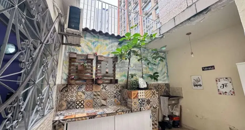 Viva com conforto e espaço! casa duplex a venda na rua grajaú, com 156m², 6 quartos e 1 vaga de garagem. a apenas 3 minutos da praça edmundo rego, este imovel é ideal para familias que valorizam quali