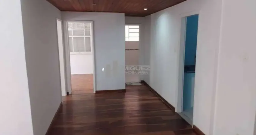 No Alto da Boa Vista, um apartamento à venda com 2 quartos, banheiro social e 1 vaga de garagem na escritura, pertinho do Largo da Usina. Perfeito para viver com conforto e conveniência. Fale conosco 
