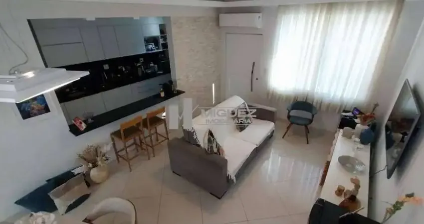 Oportunidade única! casa à venda na tijuca com 4 quartos (1 suíte), 2 vagas no corpo da casa. perfeita para quem valoriza conforto e localização. fale conosco e agende sua visita!