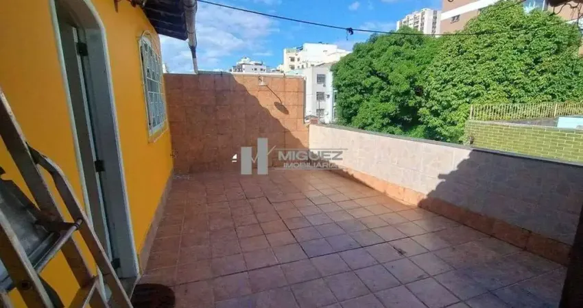 Na tijuca, um apartamento tipo casa à venda com 3 quartos e 1 vaga de garagem, próximo à praça afonso pena e ao metrô. conforto e localização privilegiada. contate-nos e agende sua visita