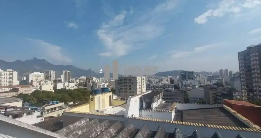Exclusividade. Rua Bom Pastor. Casa de vila com 5 quartos, 3 vagas. Tijuca. Código 22225