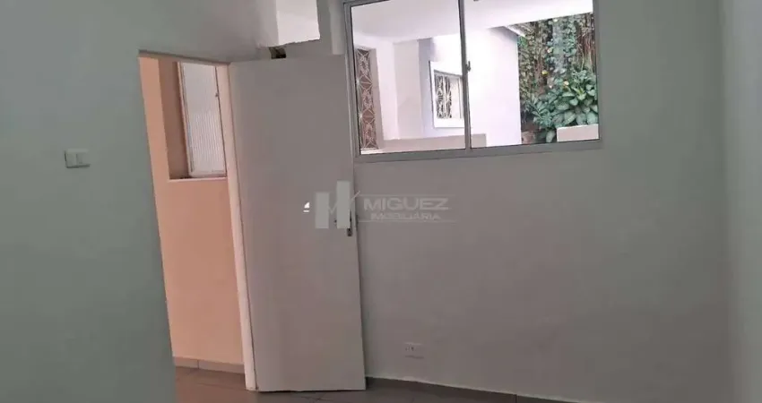 Oportunidade única: casa à venda com 3 quartos, quintal e localização privilegiada em rua 100% residencial na pereira soares. viva com tranquilidade! contate-nos para mais detalhes.