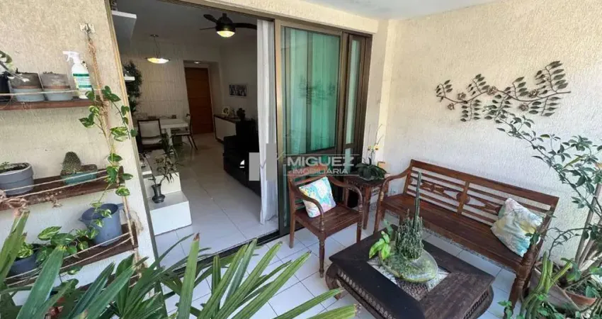Apartamento a venda no Condomínio Florença, Tijuca! Conforto e puro luxo, apartamento com varanda, sala em 2 ambientes 3 quartos sendo 1 suíte,  copa cozinha, finamente decorado com 1 vaga de garagem 