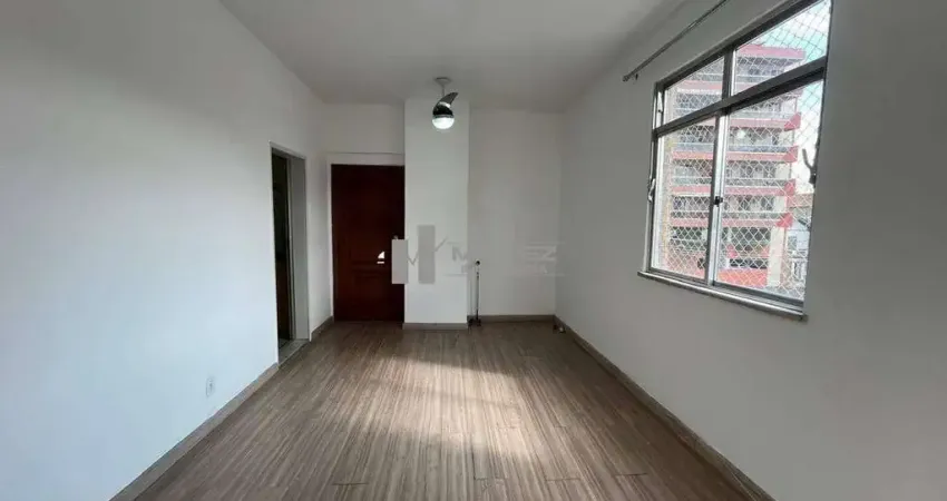 Funcionalidade e boa localização: Apartamento à venda na Rua Barão de Itaipu com 2 quartos e vaga demarcada, ideal para quem valoriza conforto e acessibilidade.