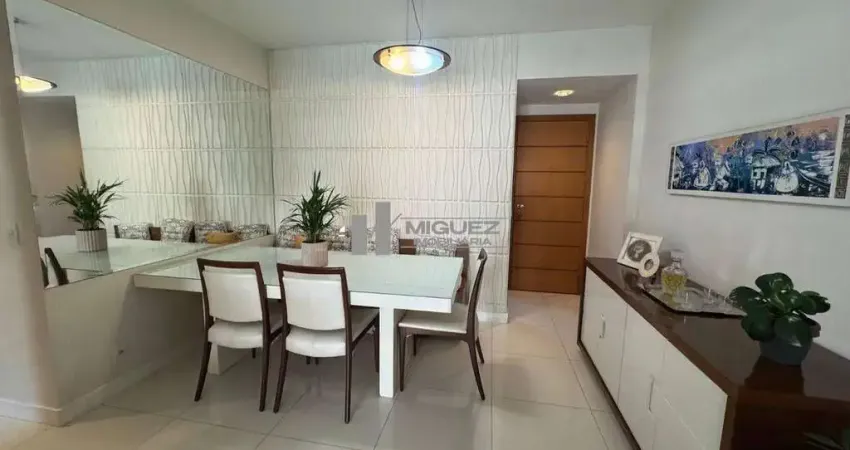 Descubra o luxo à venda no Condomínio Florença, Tijuca. 3 quartos (1 suíte), sala ampla, varanda, copa-cozinha e garagem na escritura. Prédio com infra total. Entre em contato agora!