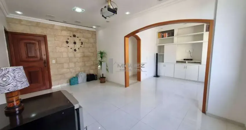 Apartamento à venda  na  Rua Garibaldi, Tijuca  - 2 salas, 2 quartos, dependência completa, portaria 24hs e vaga de garagem e Infraestrutura!