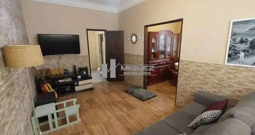 Casa à venda na Rua Haddock Lobo, Tijuca! 3 quartos com vaga, perfeita para quem busca espaço e tranquilidade. Localização privilegiada. Ligue agora e agende uma visita!
