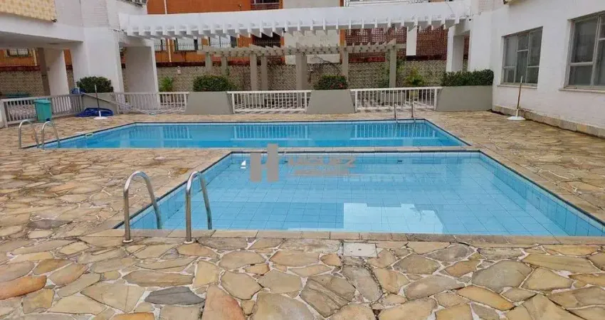 À venda na Tijuca: apartamento com 2 quartos, suíte, varanda e vaga na escritura.  Localização privilegiada próximo a Haddock Lobo, com infraestrutura para seu conforto.