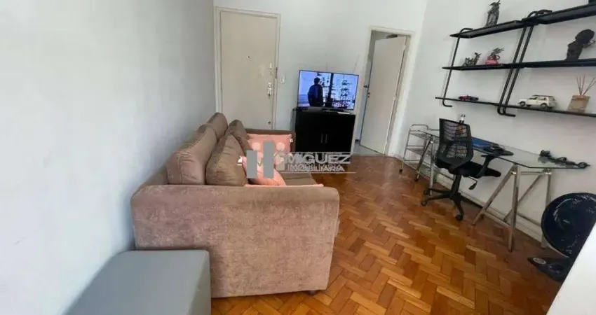 À venda apartamento de 1 quarto na tijuca, a poucos passos do shopping tijuca e metrô saens peña. excelente opção para morar ou investir com alta demanda de locação.