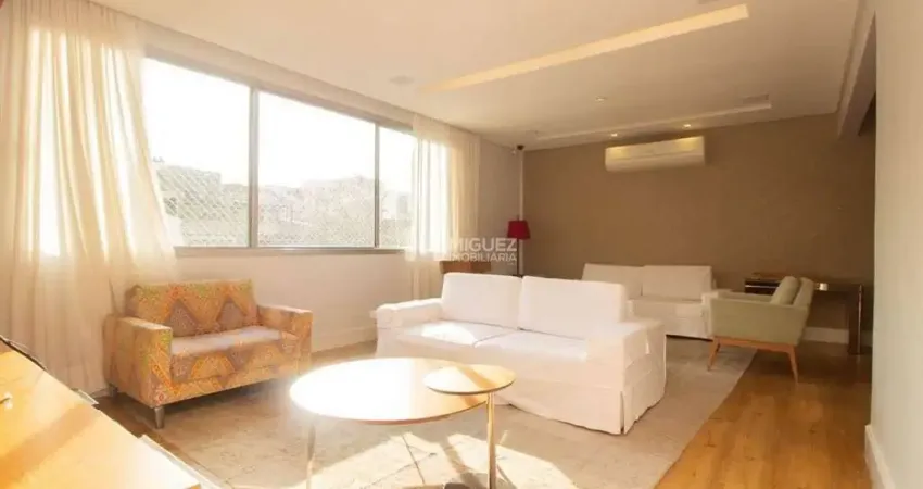 Lindo apartamento na Rua Campos Sales 44, 4 quartos, suíte, closet, dependência completa e 2 vagas de garagem na Tijuca, Metrô Afonso Pena.