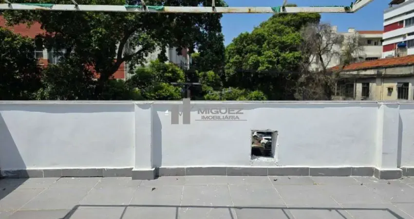 Sua casa dos sonhos está à venda! 3 quartos, garagem e terraço na tijuca, a passos do metrô afonso pena. espaço e praticidade para sua família. agende sua visita!