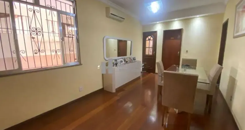 Apartamento à venda no andaraí, rua nísia floresta. são 4 quartos, 250m² e 2 vagas de garagem em localização privilegiada. código 20569. entre em contato para mais informações.