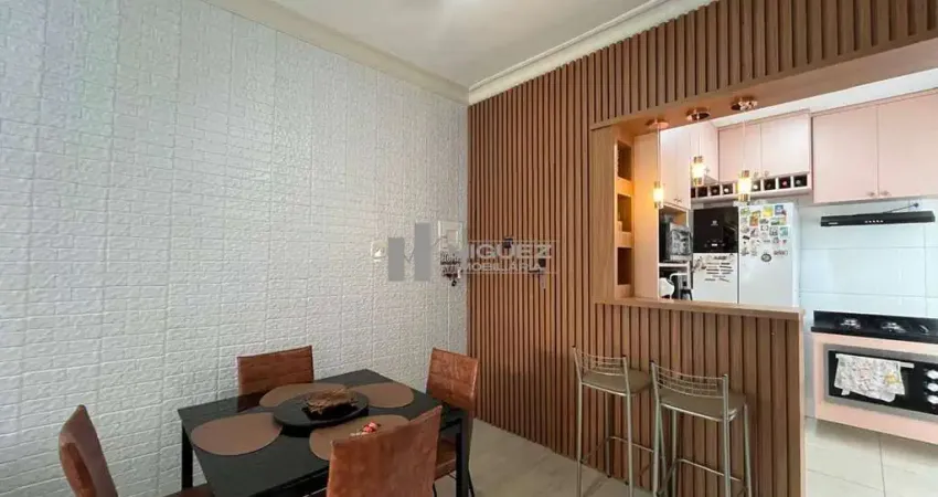 Apartamento á venda, rua pinto guedes- tijuca. aconchegante sala quarto com dependência revertida e varanda