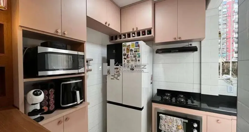 Apartamento à venda na rua pinto guedes, quartos e sala com cozinha americana e vaga