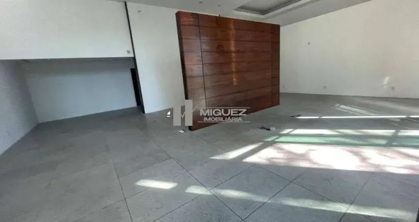 Prédio comercial à venda na freguesia, localizado na rua tirol!