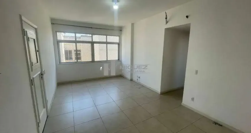 À venda na tijuca: apartamento com sala, 3 quartos e suíte. localizado na rua mariz e barros, em região valorizada, com infraestrutura completa no entorno.