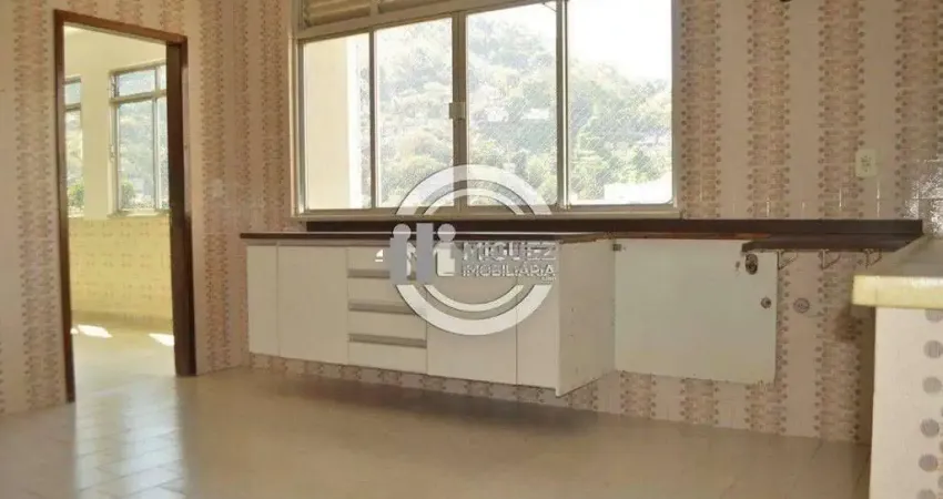 À venda na rua espírito santo, praça seca: apartamento com cerca de 240m², 3 quartos, suíte, sala ampla e 2 vagas de garagem. espaço e funcionalidade em um só imóvel.