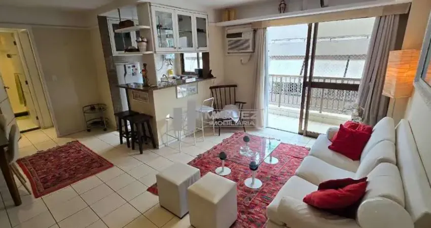 Apartamento totalmente mobiliado para locação, rua barão da torre - ipanema. varanda, 2 suítes - 1 vaga. 72 m². condomínio com infra total.