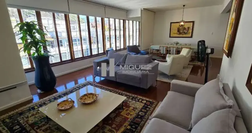 Cobertura / penthouse modernizada para venda rua barata ribeiro - copacabana. 4 quartos, sendo 1 suíte, área externa, 1 vaga na escritura. 302 m².