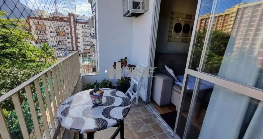 Apartamento à venda Rua Barão de São Francisco, Vila Isabel. 2 quartos com 1 suite, dependências e varanda. Vaga na escritura. Prédio com infraestrutura completa