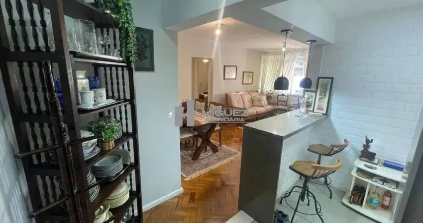 Lindo apartamento à venda na rua professor gabizo! ambientes confortáveis, 3 quartos (1 suíte), sala ampla e vaga. localização excelente na tijuca, próximo ao metrô e principais vias do bairro.